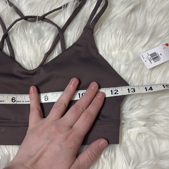 ✨✨NWT Old Navy Light Brown Sports Bra Light Support Removable Cups Size XS - Picture 7 of 15